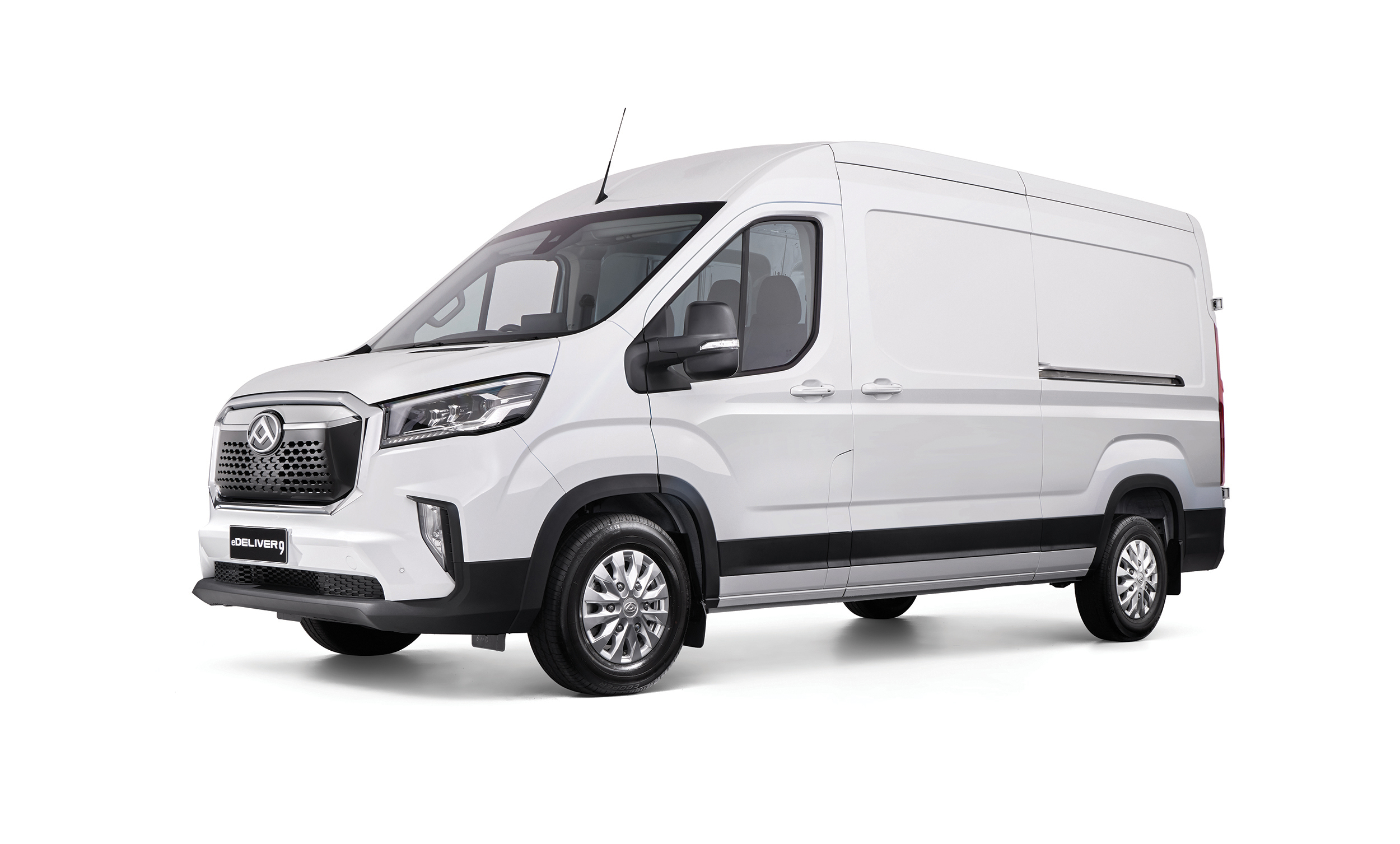 eDeliver 9 Van in Blanc White