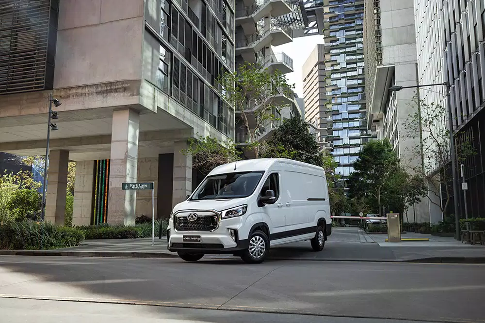 eDeliver-9_LWB-MR_-Exterior-6-.jpg