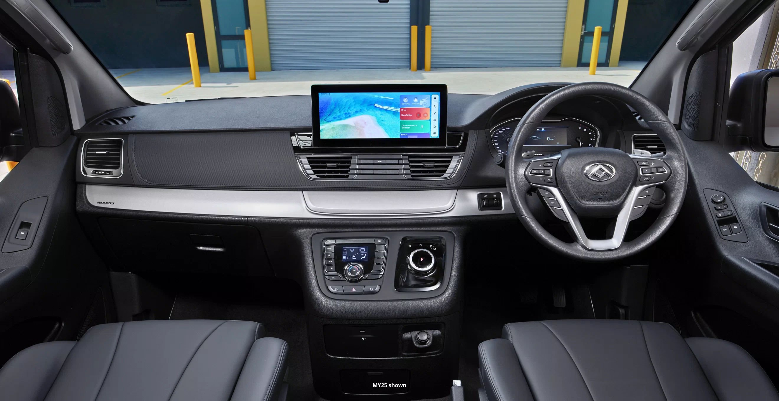 LDV G10 interior and comfort inside the cabin