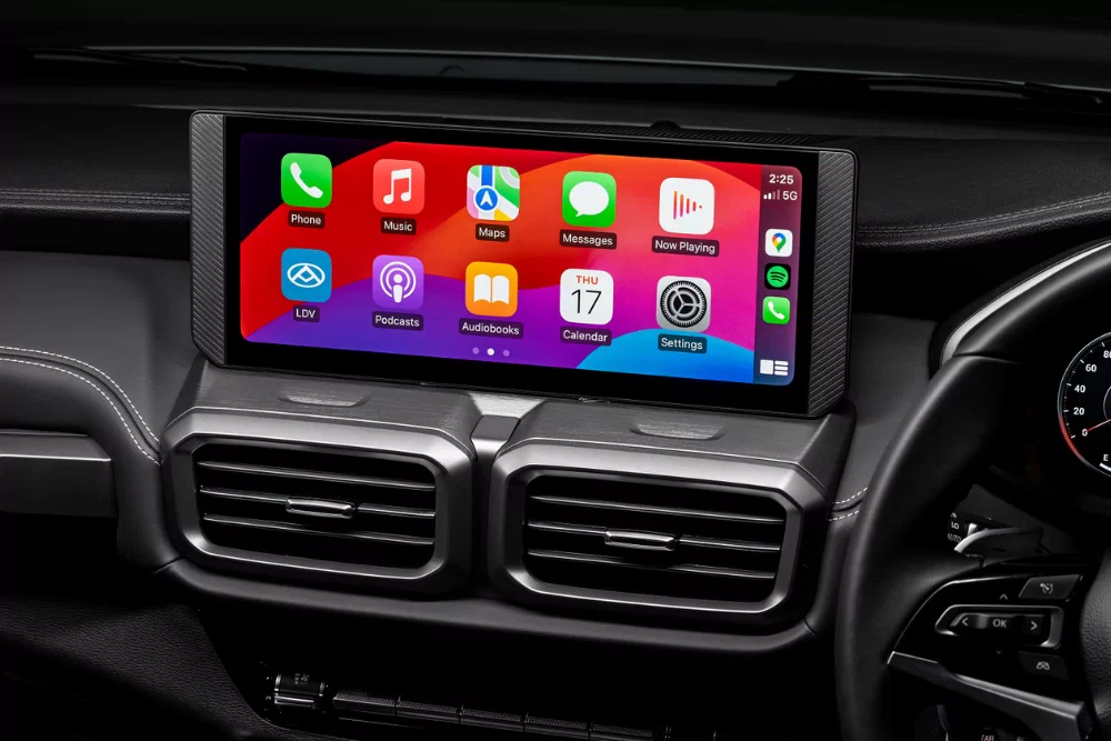Apple CarPlay on the large infotainment on New 2025 LDV D90