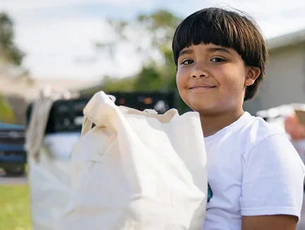 Ford Dealers unite for global food drive