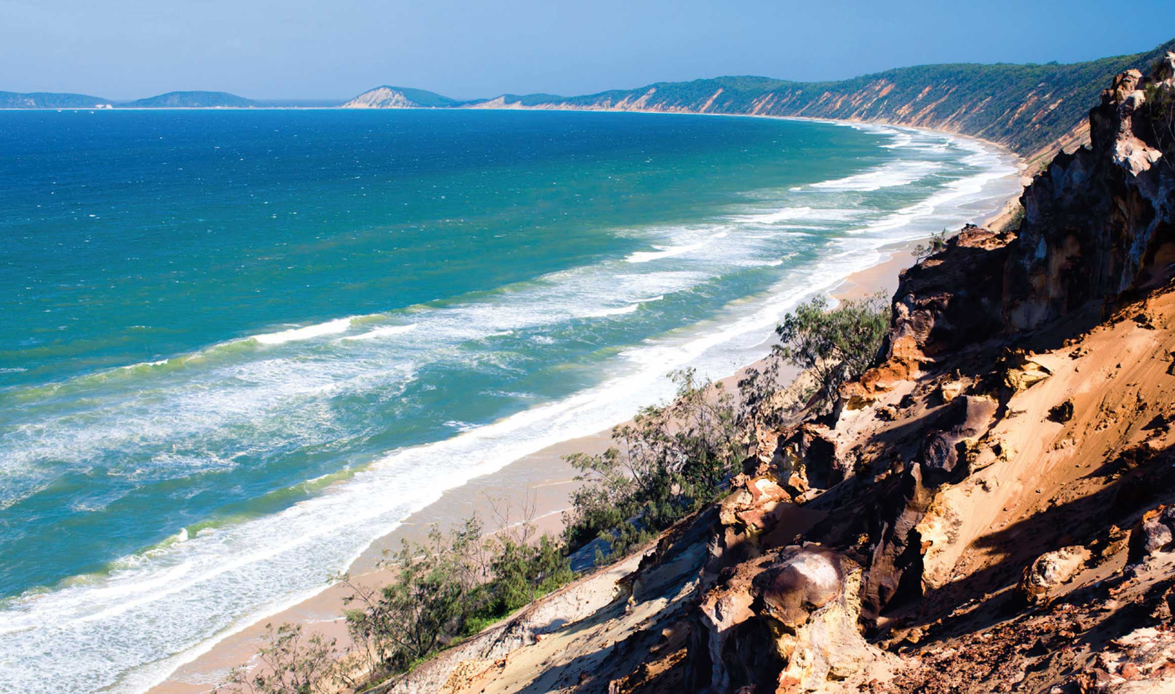 Rainbow Beach's Carlo Sand Blow 