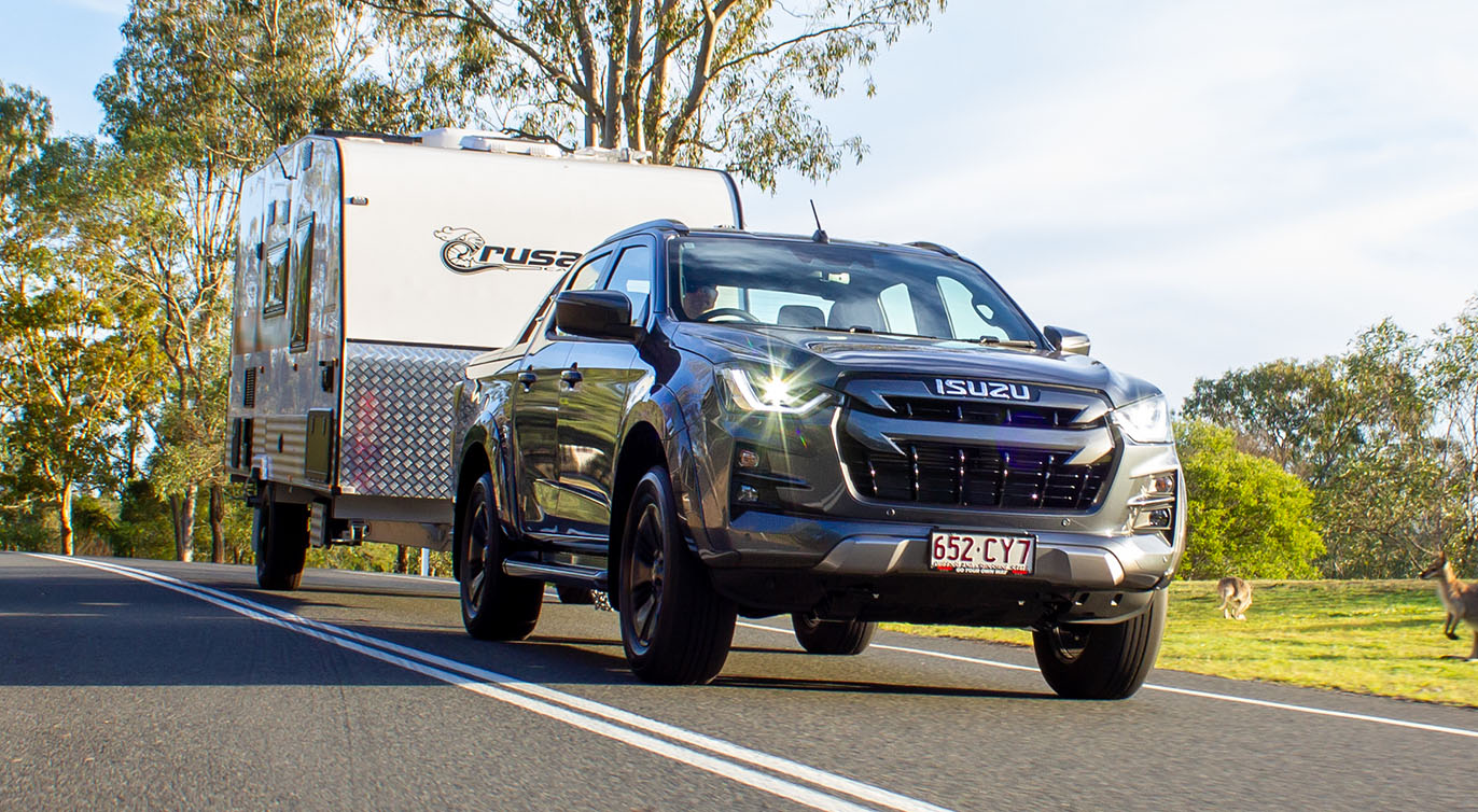 D-MAX X-TERRAIN Towing Caravan