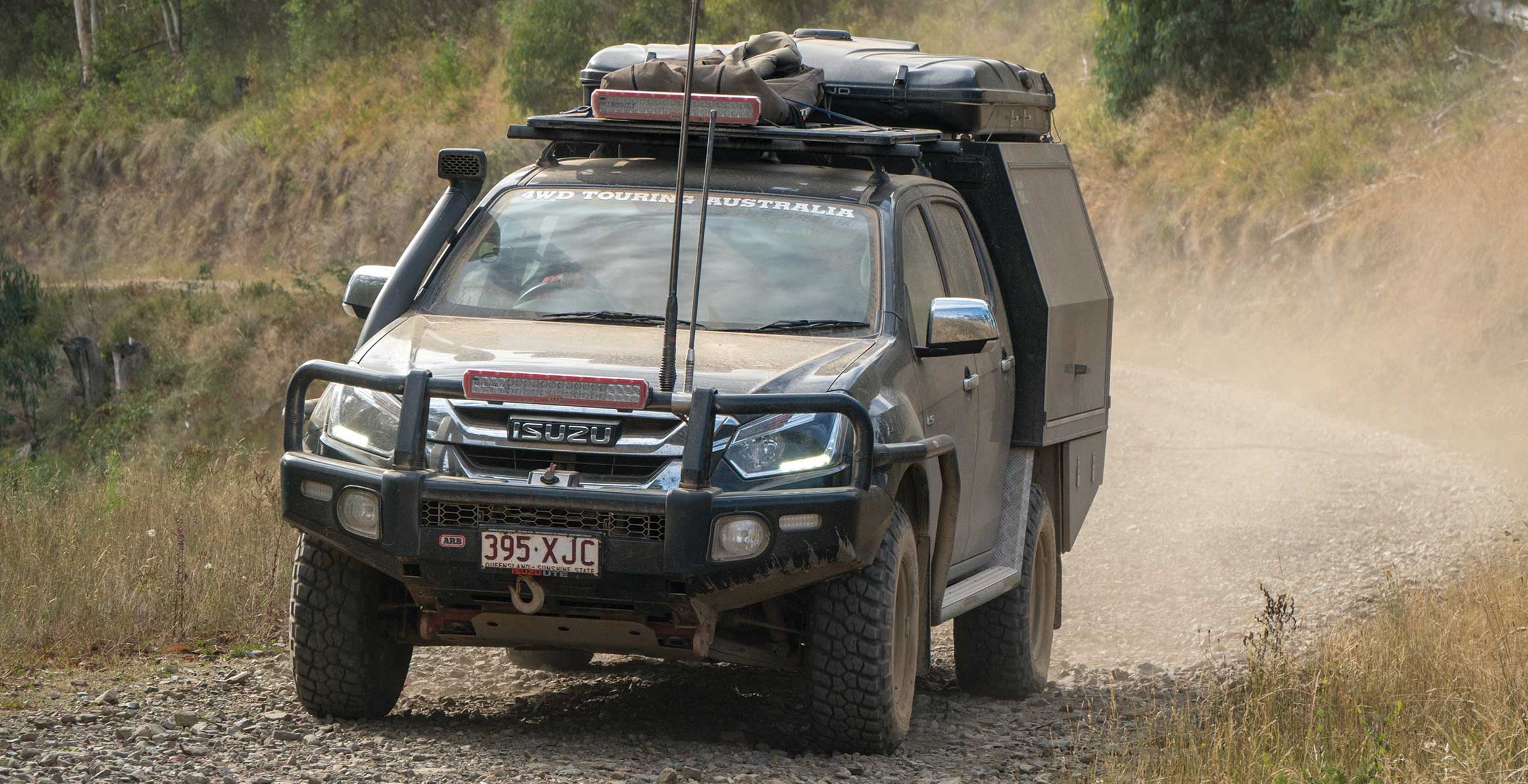 D-MAX drives on rocky track 