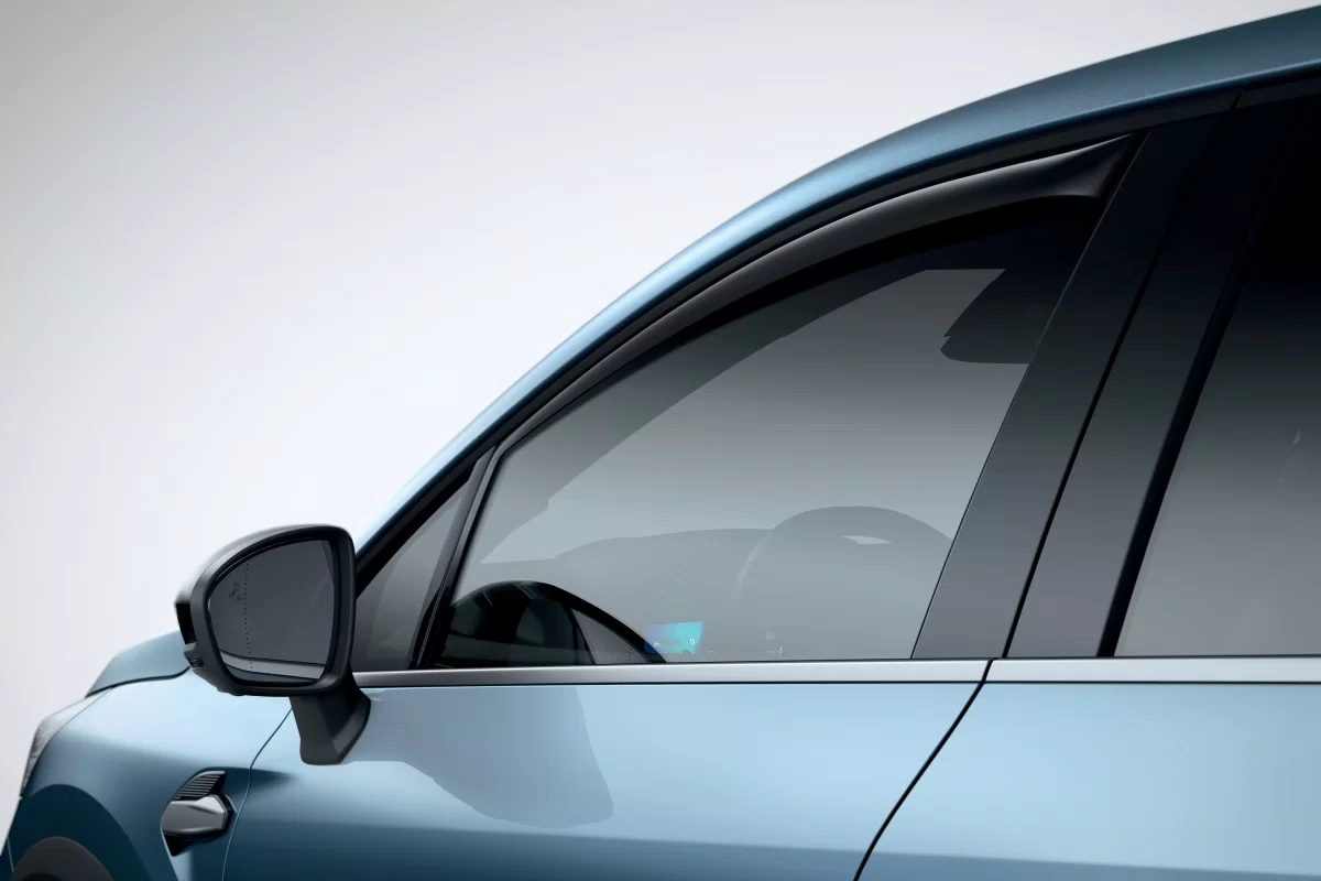 front air deflectors
