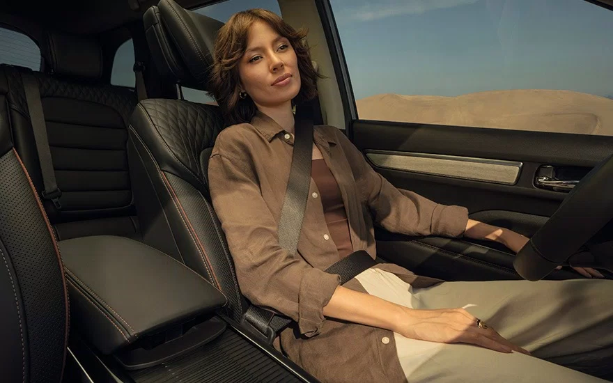 Koleos_dunes_interior_luxury_880x550.jpg