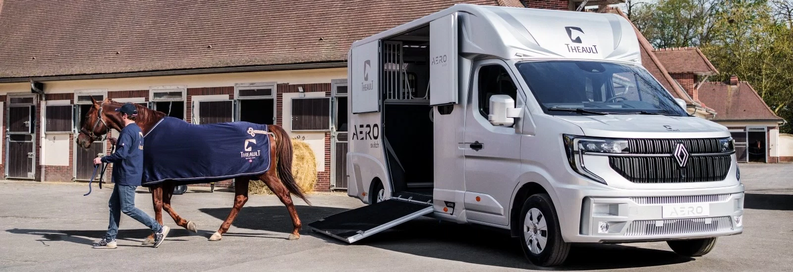 Renault Master Van and Theault horse transport conversion