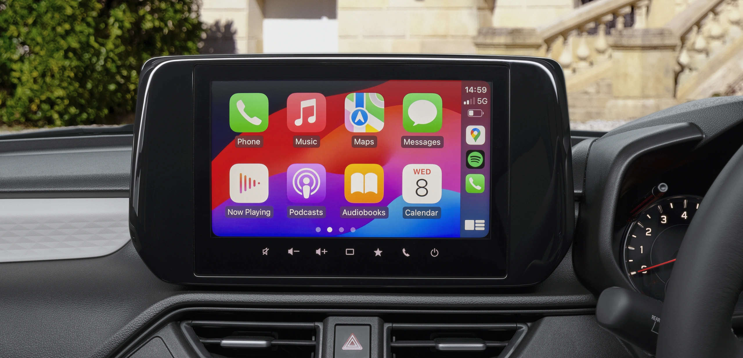 Swift Hybrid gallery image 3