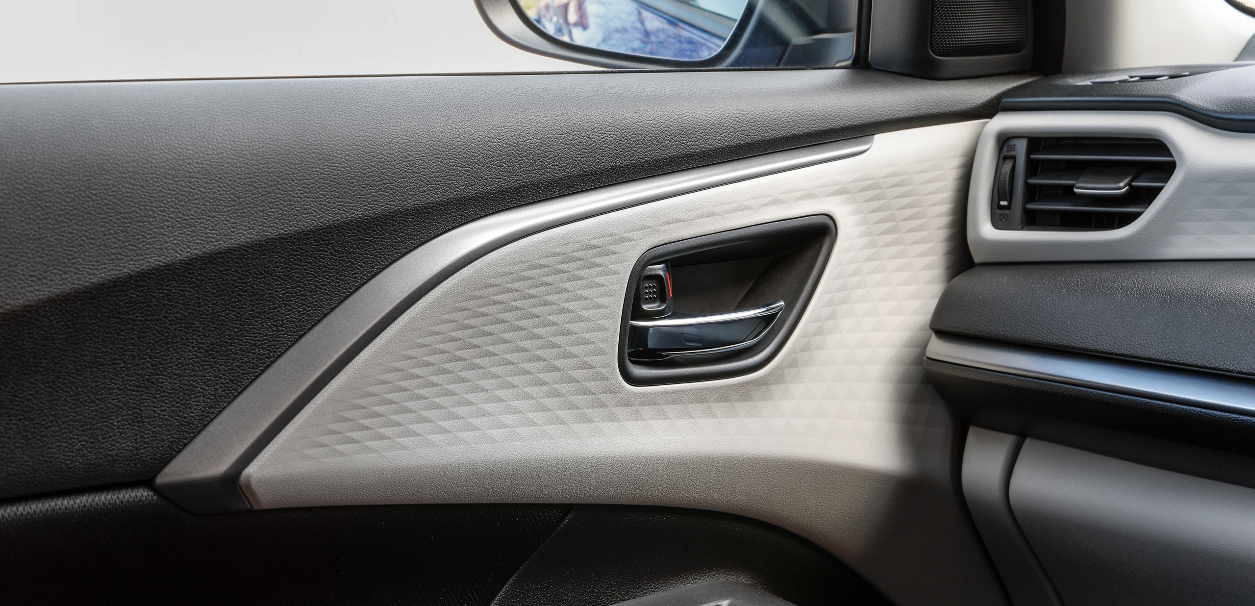 Swift Hybrid gallery image 4