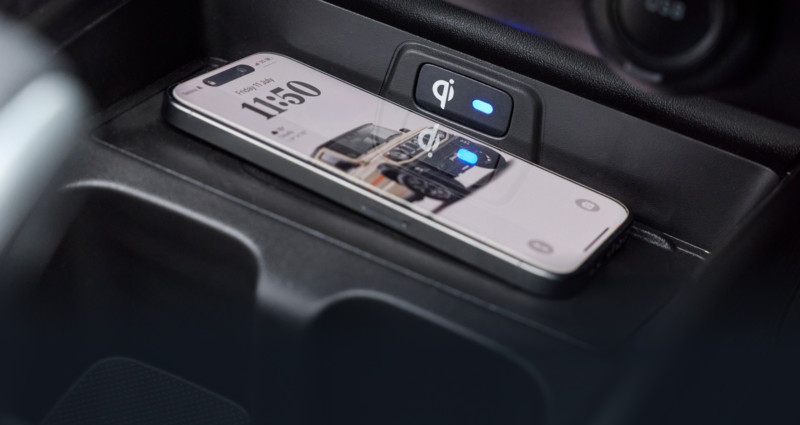 WIRELESS SMARTPHONE CHARGER
