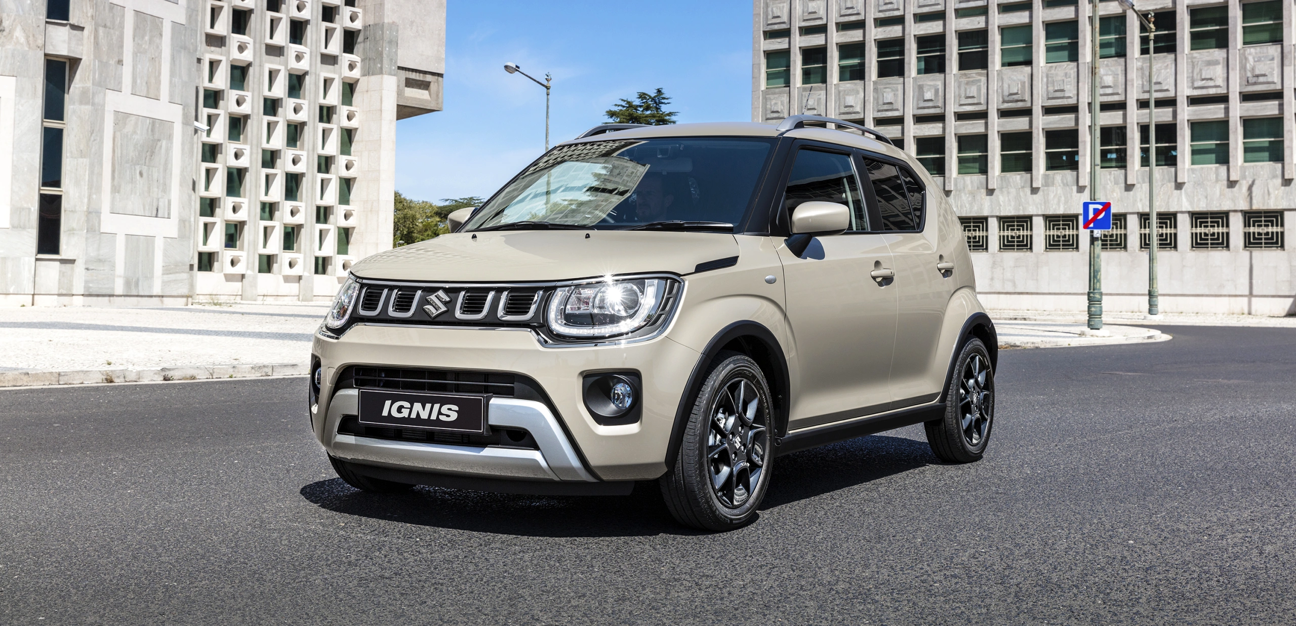 Suzuki Ignis Beige shows off curvaceous wheel arches