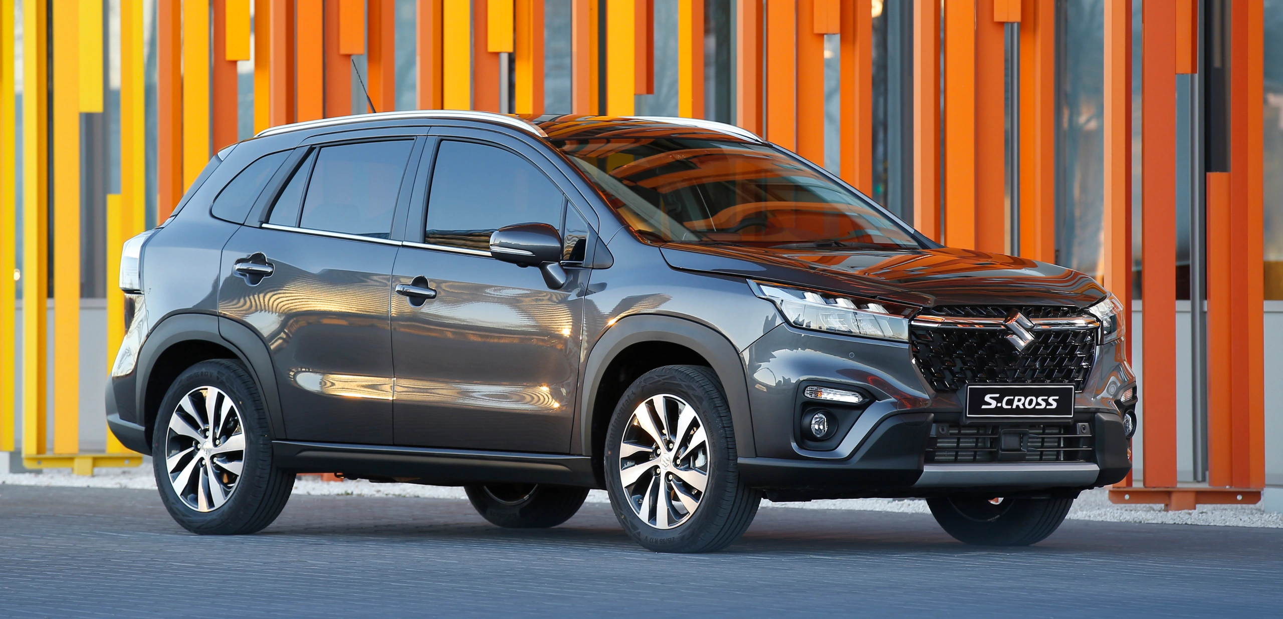 S-CROSS stylish in the city
