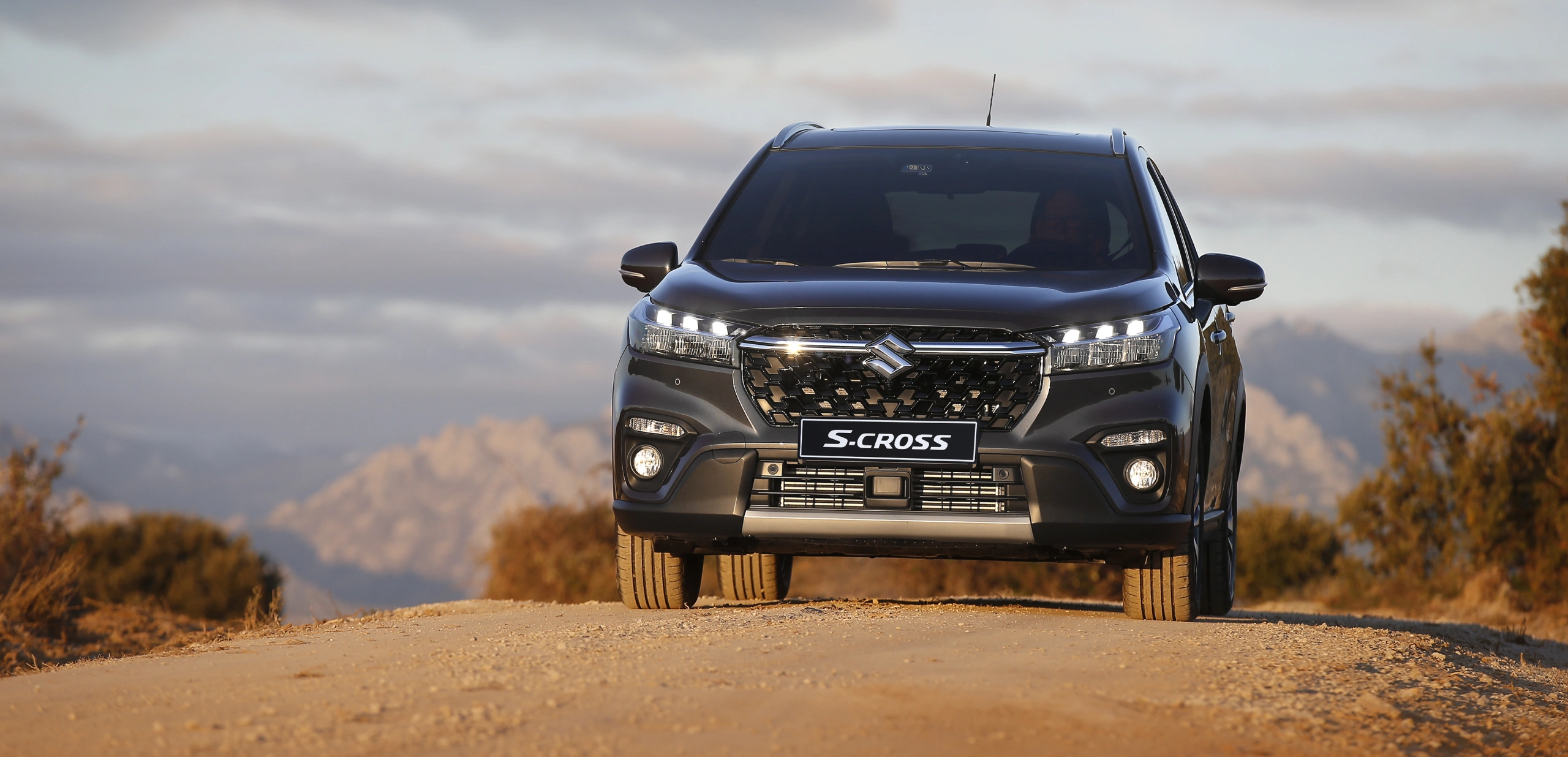 S-Cross on gravel road