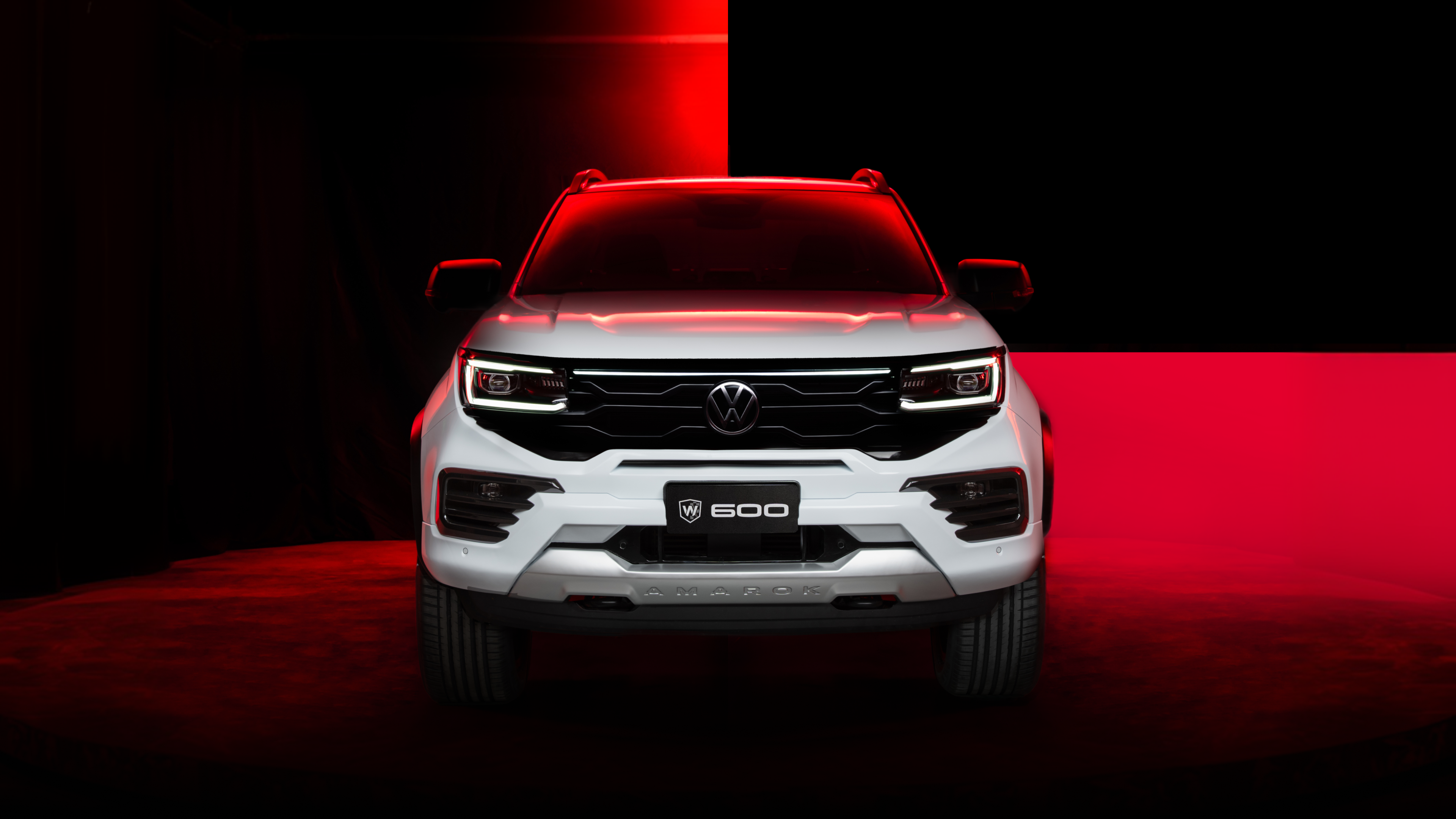 Amarok Walkinshaw studio front, red light