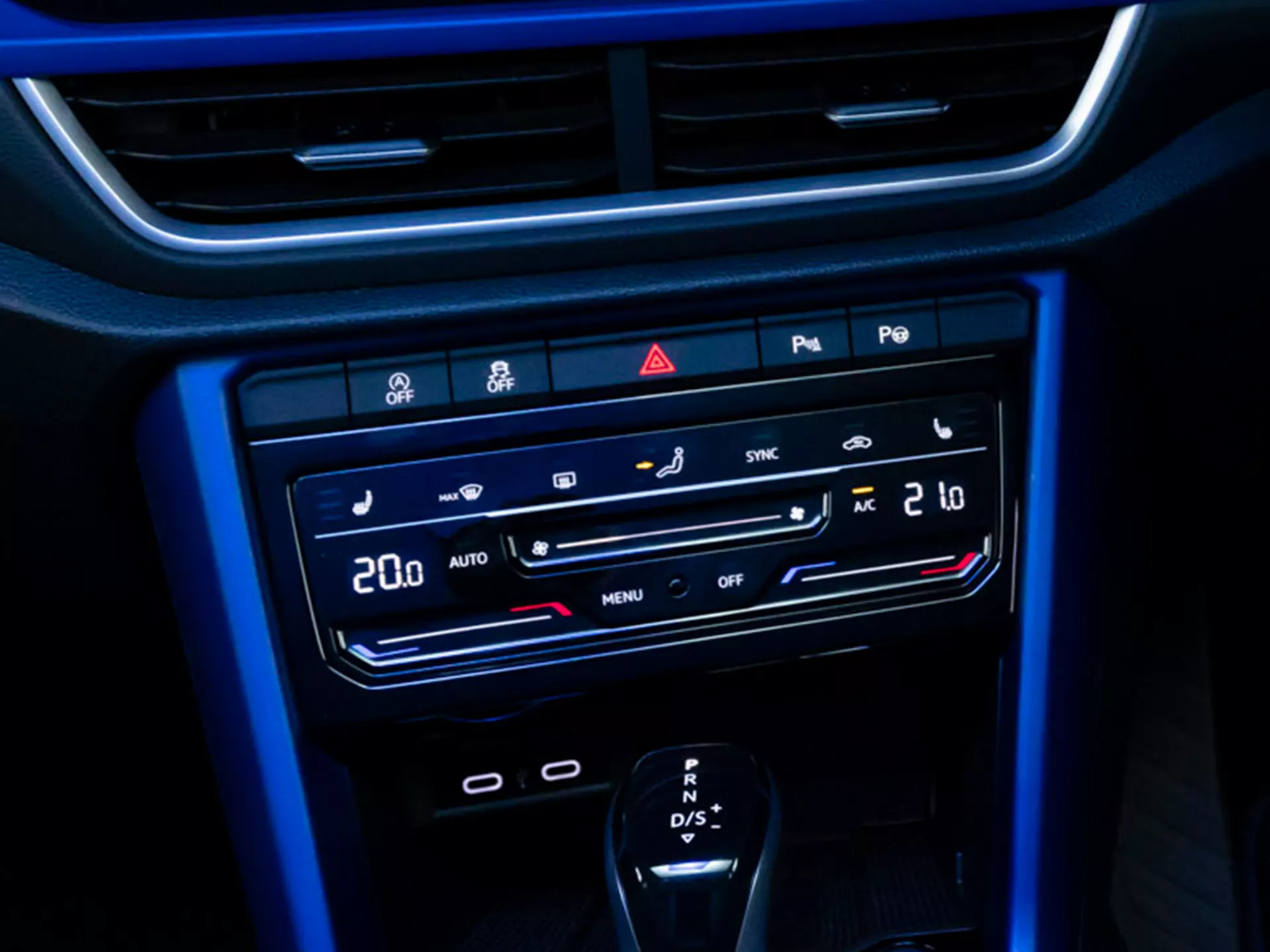 Dual zone climate control air conditioning