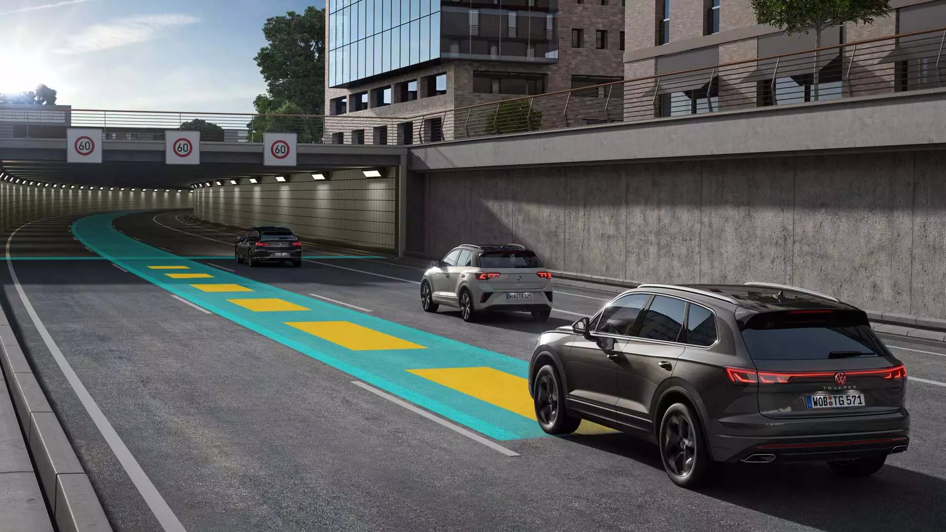 Touareg R travel assist